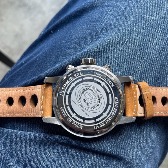 Watch - Picture 7 of 9